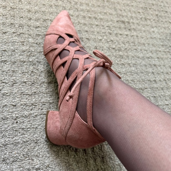 Design Lab Lord and Taylor Pink Lace-up Shoes! - Picture 5 of 9